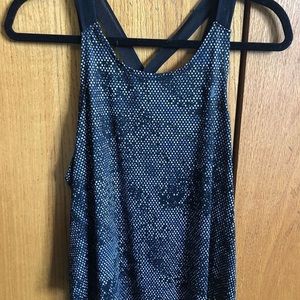 Pattern athletic top